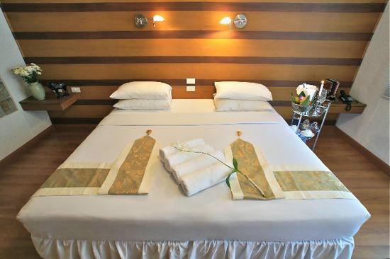 Lotus Hotel Chiang Mai Exterior photo