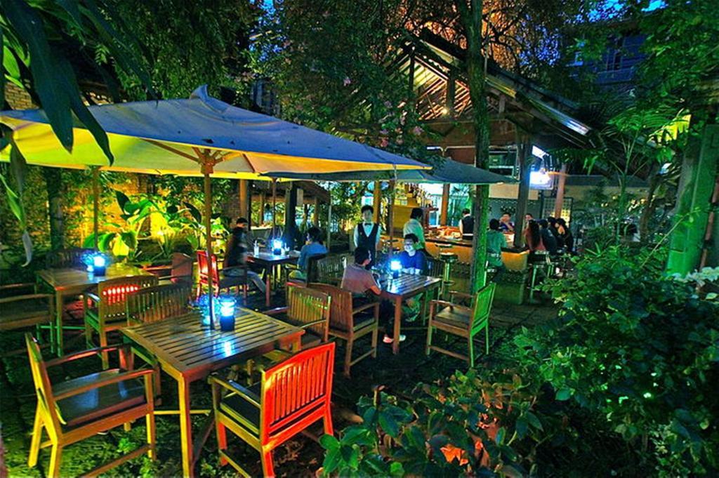 Lotus Hotel Chiang Mai Exterior photo