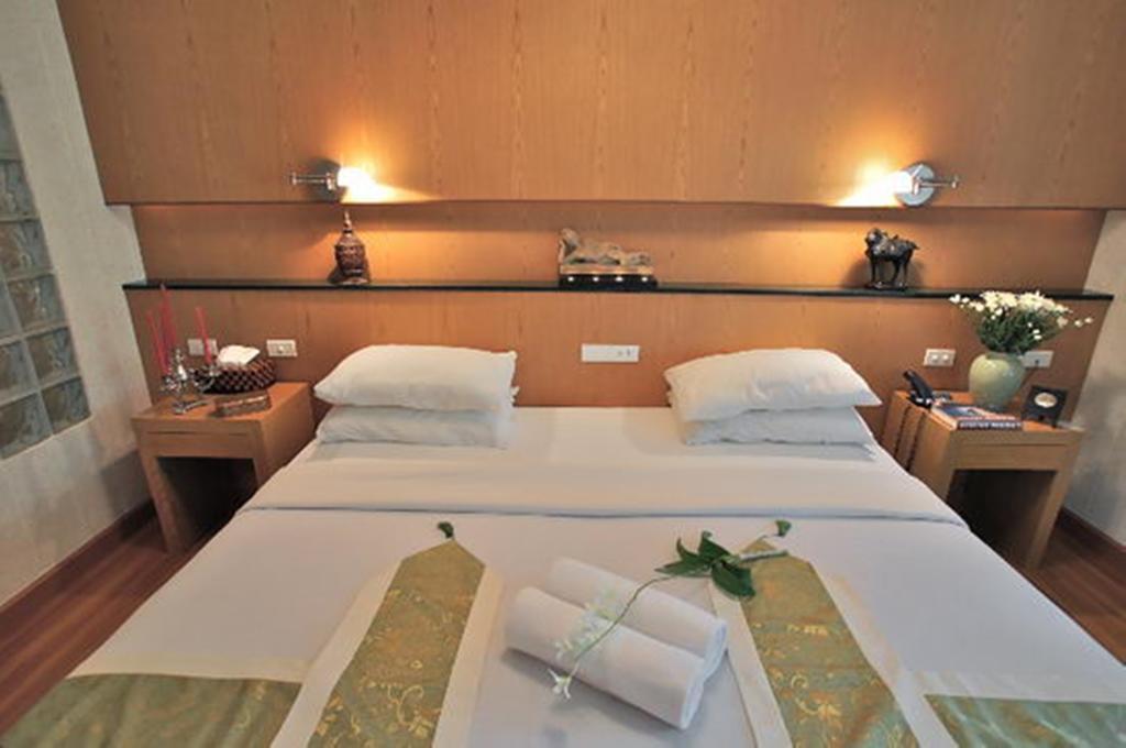 Lotus Hotel Chiang Mai Room photo